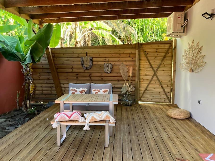 Kazacoco Bungalow A 5 Min A Pieds Du Lagon La Saline Les Bains Exterior foto